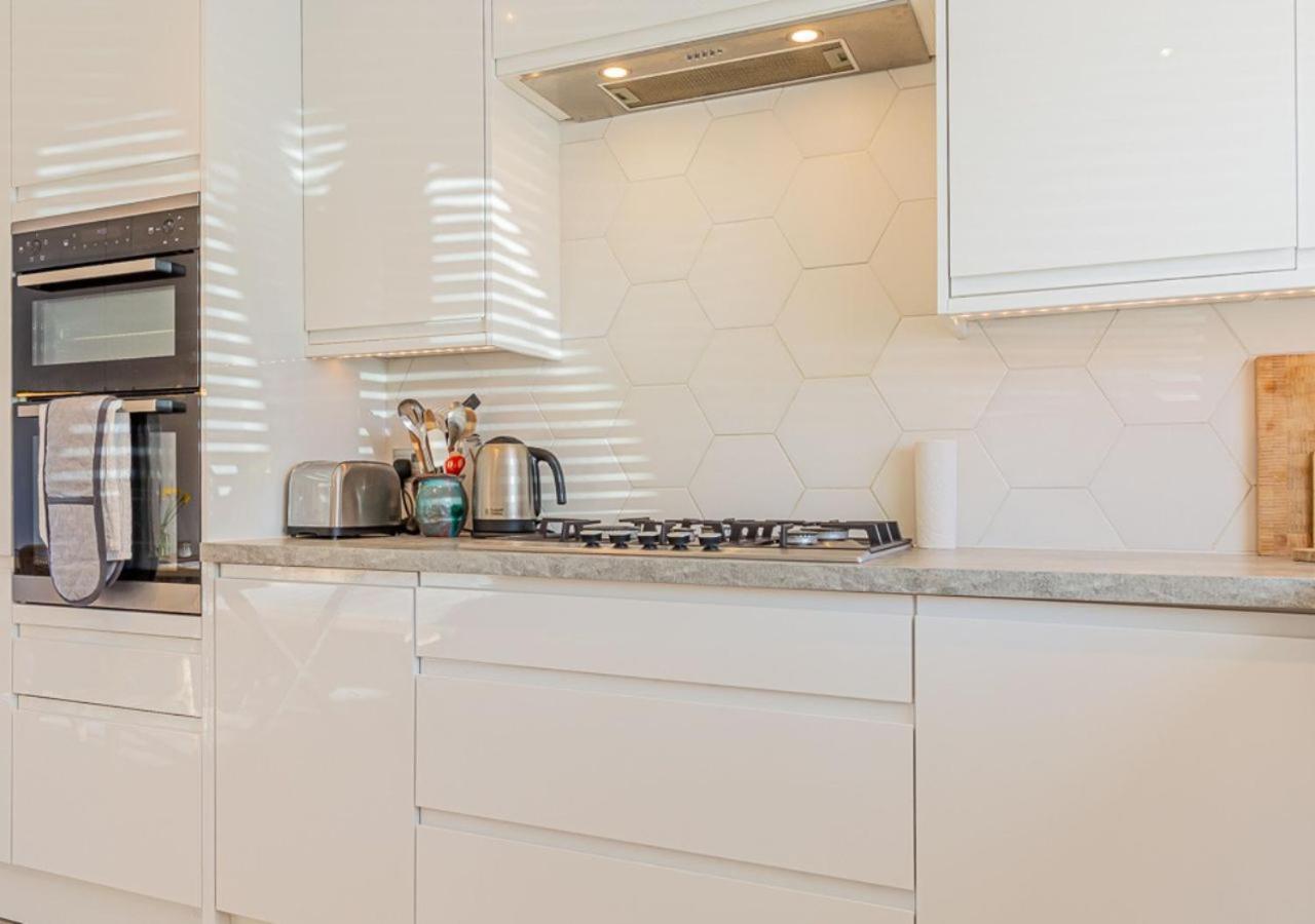 Villa Modern 2 Bd W/ Garden In The Heart Of Tetbury! Exterior foto