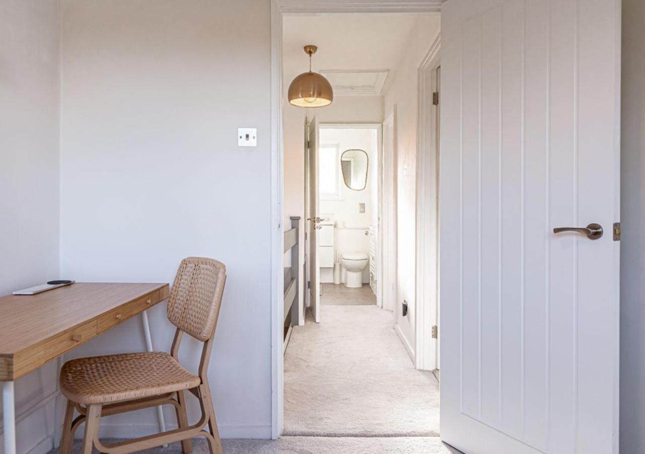 Villa Modern 2 Bd W/ Garden In The Heart Of Tetbury! Exterior foto